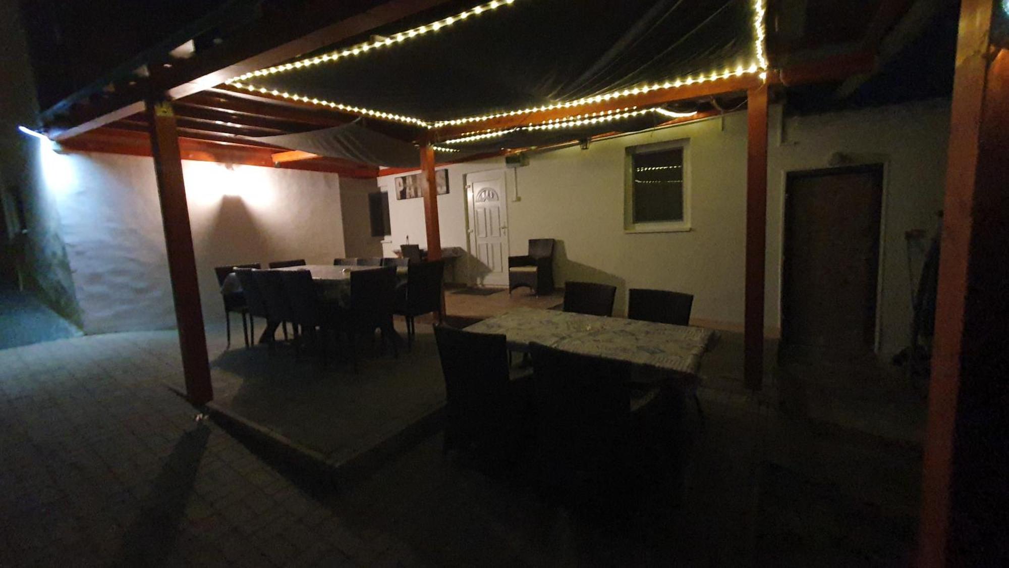 Berbe Apartman Balatonlelle Extérieur photo