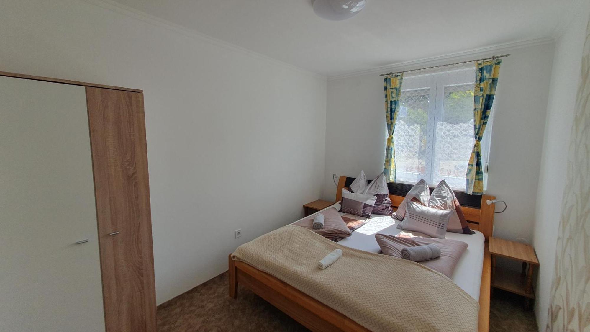 Berbe Apartman Balatonlelle Chambre photo